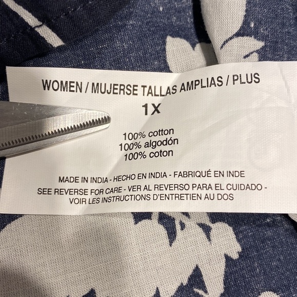 P womens Gloria Vanderbilt floral black long sleeve button up plus size shirt 1X - Picture 4 of 4